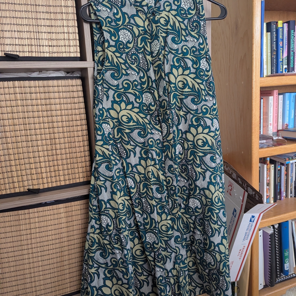 Zuri SleeveLess Dress "If It Ain't Baroque"